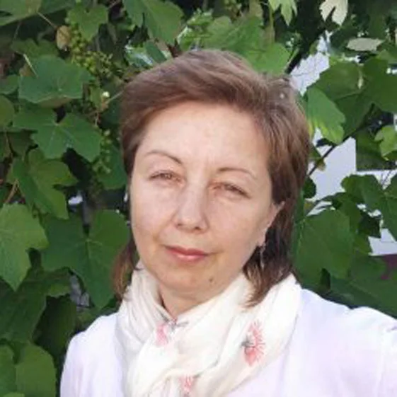 Jelena Martinović, profesor jezika i književnosti
